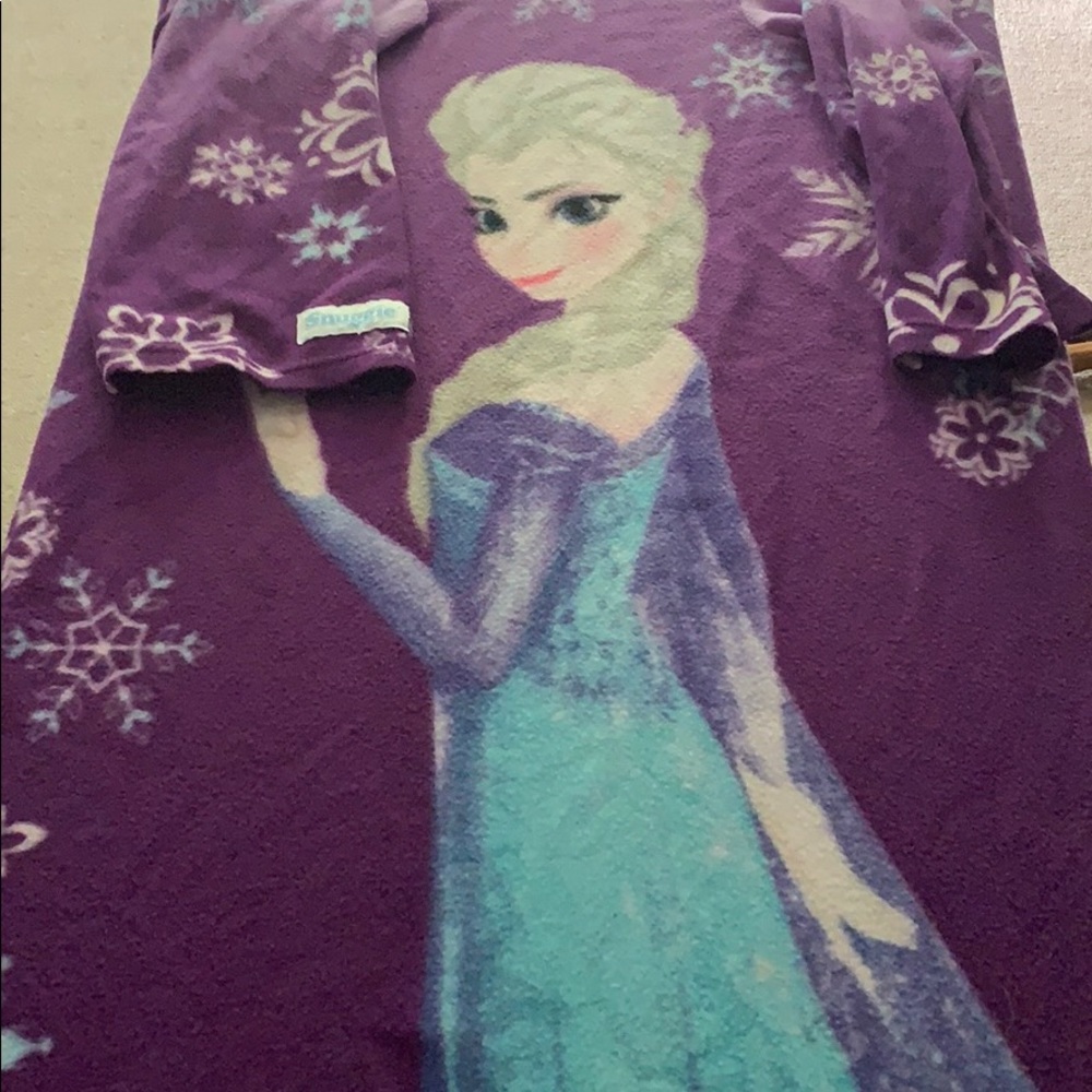 Children’s Elsa Snuggie